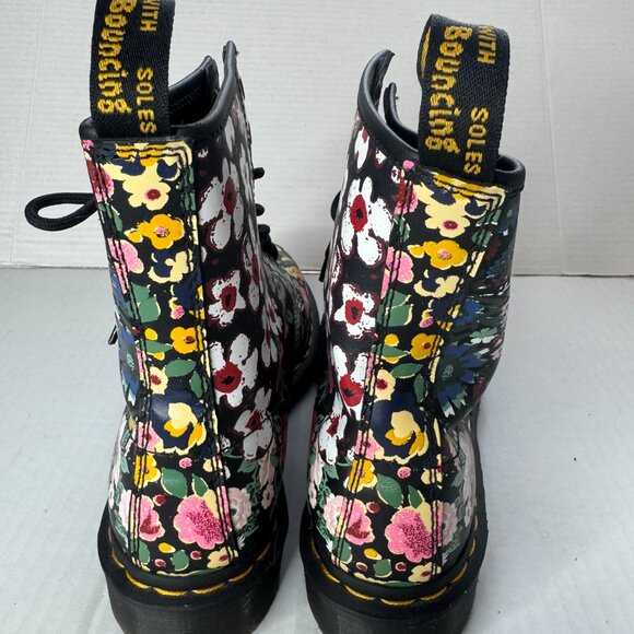 Dr.Martens Boots - Picture 5 of 11